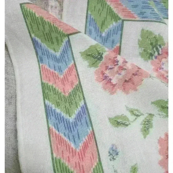 Set of 4-Floral/Chevron Napkins - Picture 5 of 6